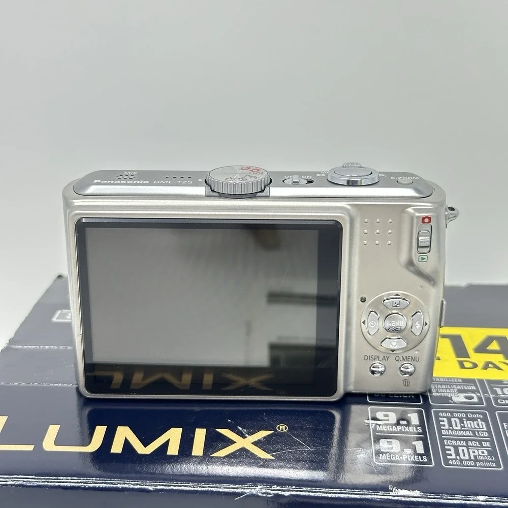Panasonic LUMIX DMC-TZ5 Silver Digital Camera 9.1MP 10x Zoom Bundle - TESTED ✅
